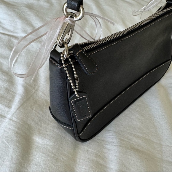 Vintage Y2K Coach Black Leather Coquette Mini Demi Baguette Shoulder Bag - Picture 4 of 6